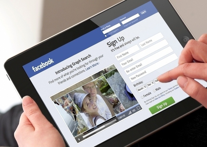 Facebook запустил коллективные Stories для групп и страниц событий