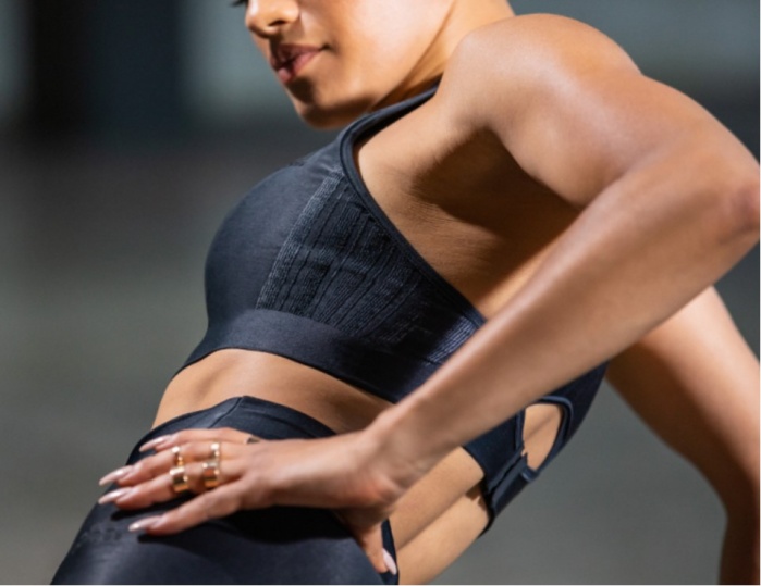 Лицом кампании Primeknit стала танцовщица из Лос-Анджелеса Мэтти Таули