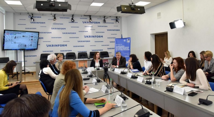 18 лютого в Укрінформі відбувся круглий стіл «Сталий розвиток компаній. Шляхи розв’язання проблем зі сміттям як перший крок до циркулярної економіки»