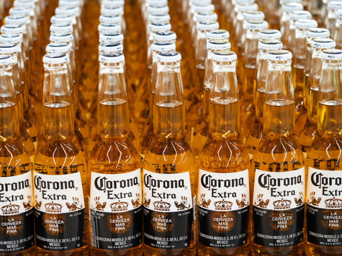 Corona стала первым мировым брендом напитков с нулевым пластиковым следом