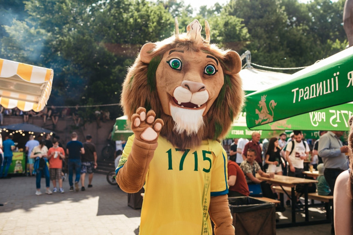 Фан-парк від «Львівське» чекає на плей-офф!