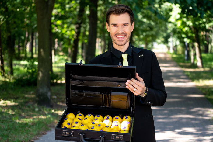 Что делать, если на улице предлагают лимон? Рассказываем о новом киевском тренде