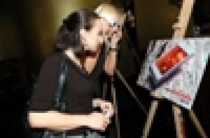 Презентация нового мобильного телефона LG New Chocolate BL40