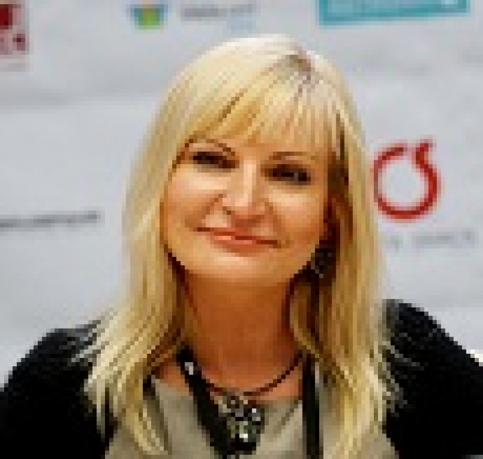 V «БЕЛЫЙ КВАДРАТ»: КРАШЕ, КРУЧЕ, КРЕПЧЕ! 