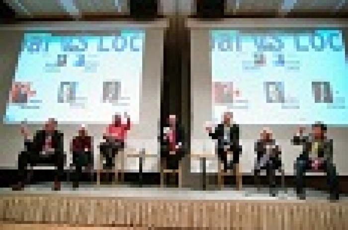 Підсумки комунікаційного форуму в Давосі - 2013