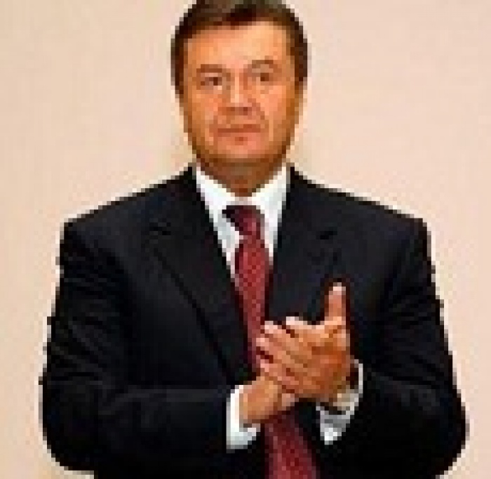  Президент Украины осваивает социальные сети